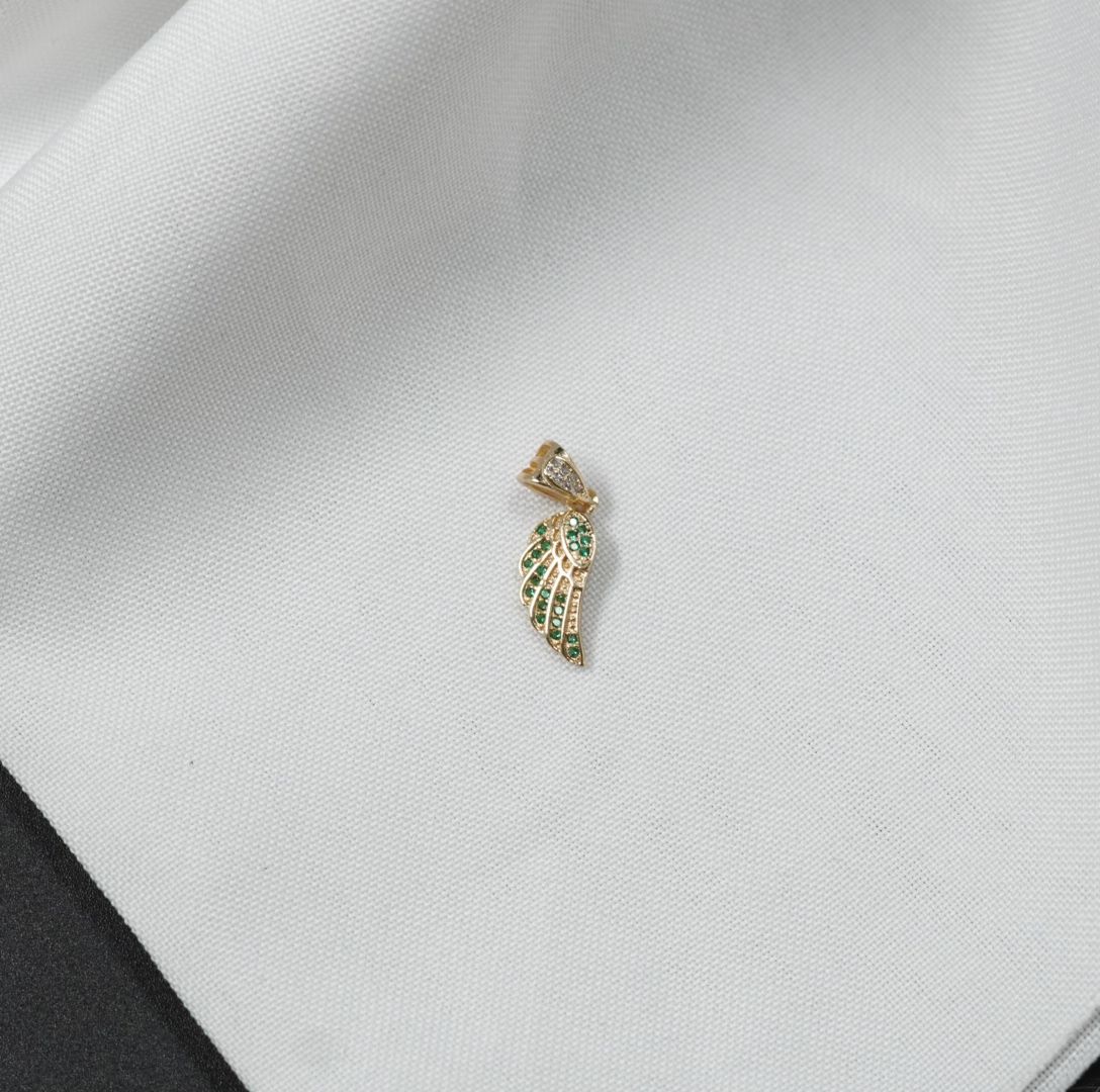 Miniatura 2 de DIJE ALAS DORADO PIEDRAS VERDES